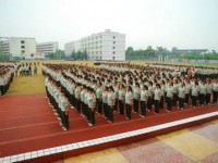 四川省阆中师范学校“2018届大中专双选会”盛大开启