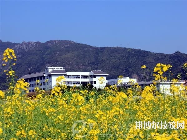 乐清市雁荡山旅游学校2020年报名条件、招生要求、招生对象