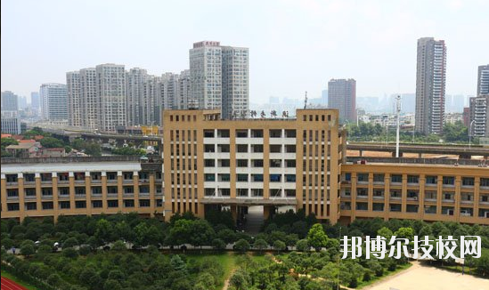 武汉助产学校