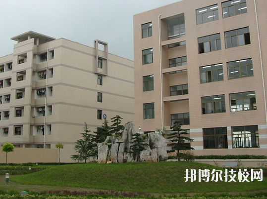 江苏如皋中等专业学校2020年报名条件、招生要求、招生对象