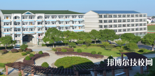 江苏陶都中等专业学校2020年招生办联系电话