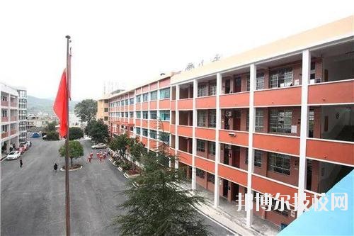 兴义中等职业学校2020年招生办联系电话