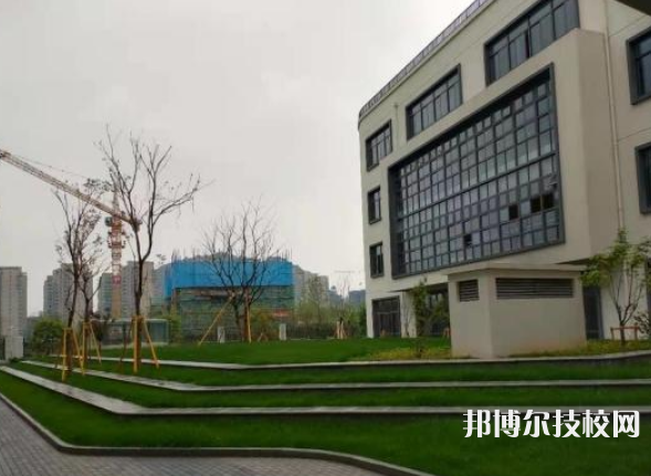 西安航天工业学校2021年招生办联系电话