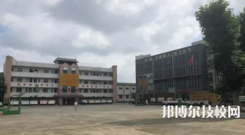 安顺平坝中等职业学校2021年招生录取分数线