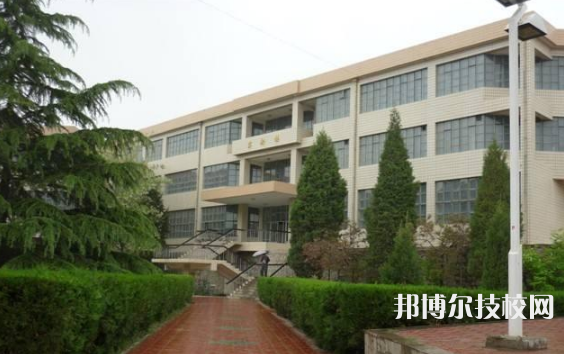 榆林北方工业职业学校2021年招生办联系电话