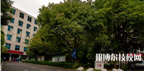 贵阳铁路工程学校2021年报名条件、招生要求、招生对象