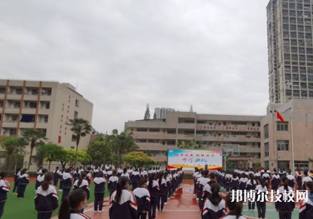 贵州2022年中专学校上几年