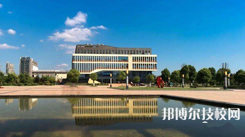 江苏2022年中专学校哪里好