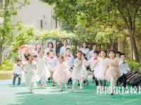 江苏2022年女生在中专学校学什么好