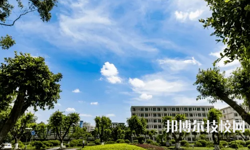 重庆2022年哪所中专学校好