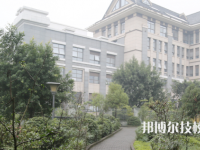 重庆2022年中专学校和职高哪个好