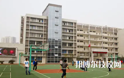 重庆2022年中专学校是中专吗