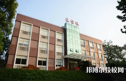 重庆2022年中等职业学校是中专吗