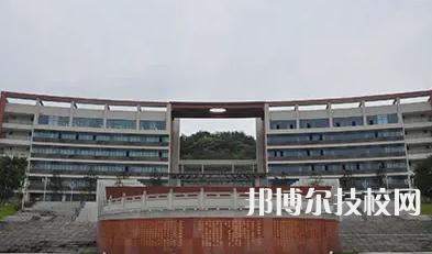 重庆2022年中专和护理学校哪个更好