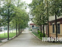 内江铁路机械学校是中专还是大专（内江铁路机械学校）