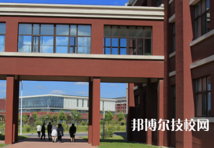 重庆市科能高级技工学校是不是中专