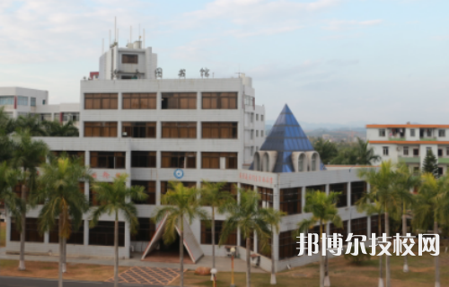 丽江民族中专学校2023年现代通信技术专业怎么样