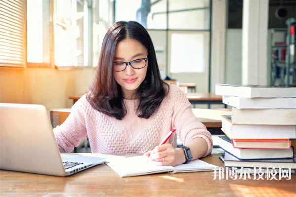 郑州绿野科技中等专业学校2024年招生的专业有哪些